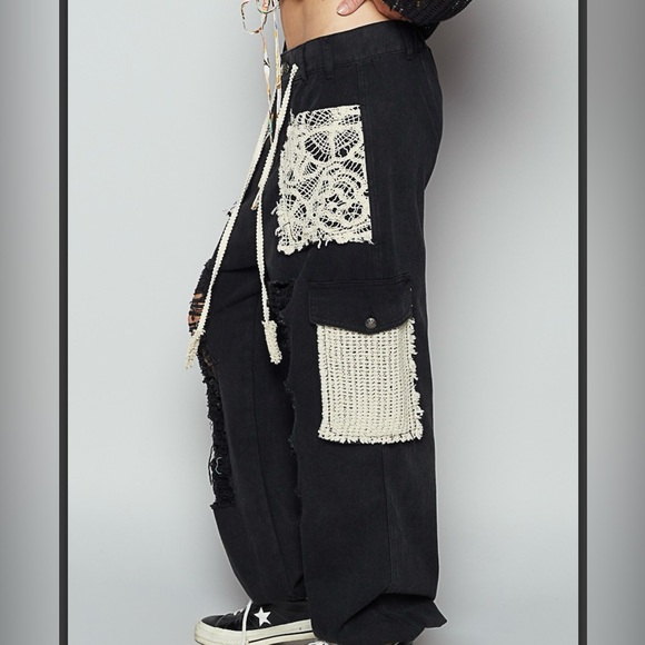 POL Black Distressed Pant with Crochet Details.Stylish vintage wash & patchwork - Picture 5 of 7